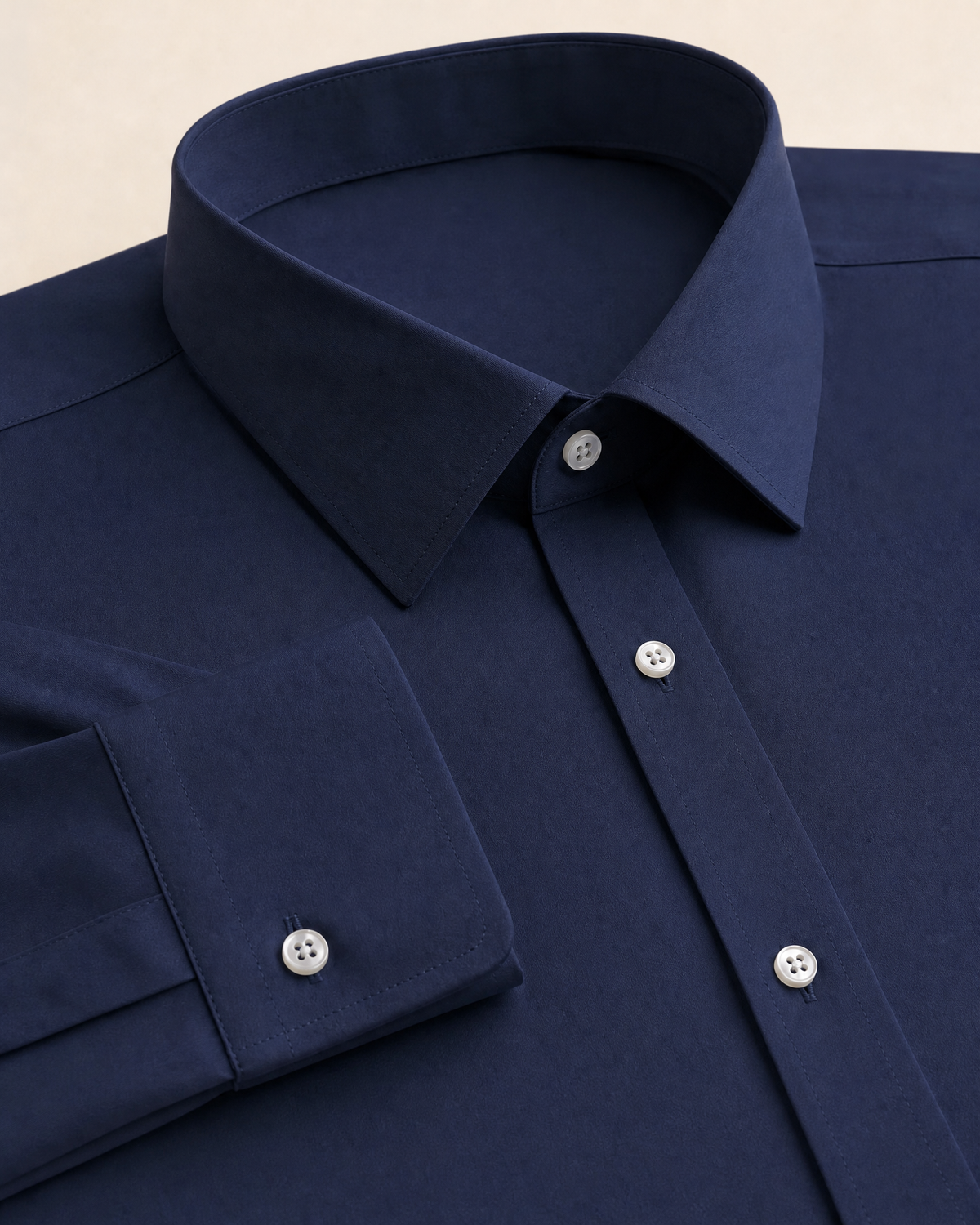 Chemise unie bleu marine - détail